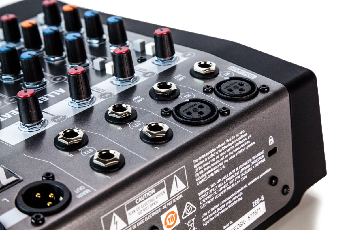 Аналоговый компактный микшерный пульт Allen&Heath ZED-6