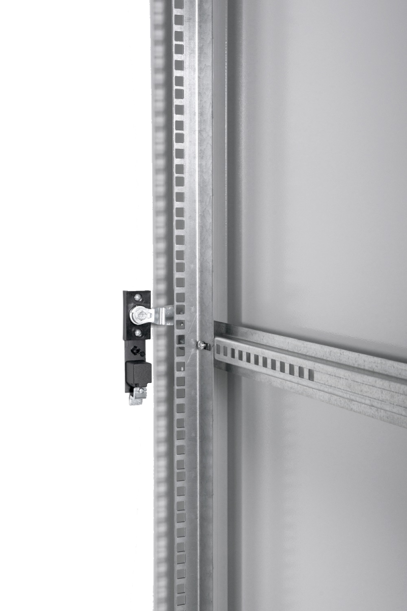 Шкаф телекоммуникационный напольный ЭКОНОМ 30U (600 × 1000) дверь стекло, дверь металл