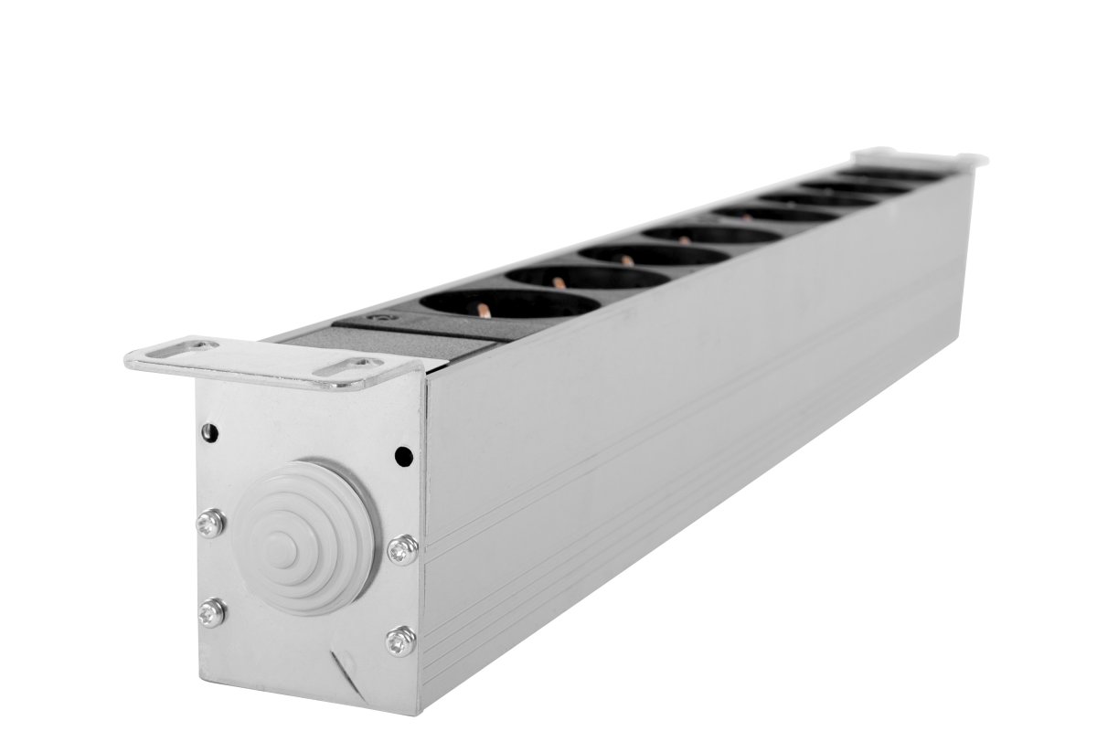 Блок розеток Rem-32 с инд., 8 Schuko, 32A, алюм., 19", колодка