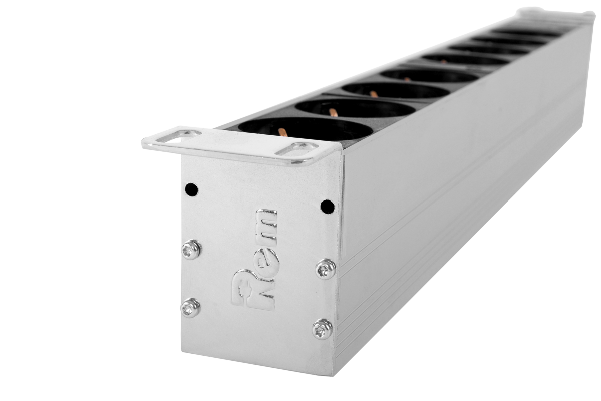 Блок розеток Rem-32 с авт., инд., 2 Sсhuko, 3 IEC 60320 C19, 32А, алюм., 19", колодка