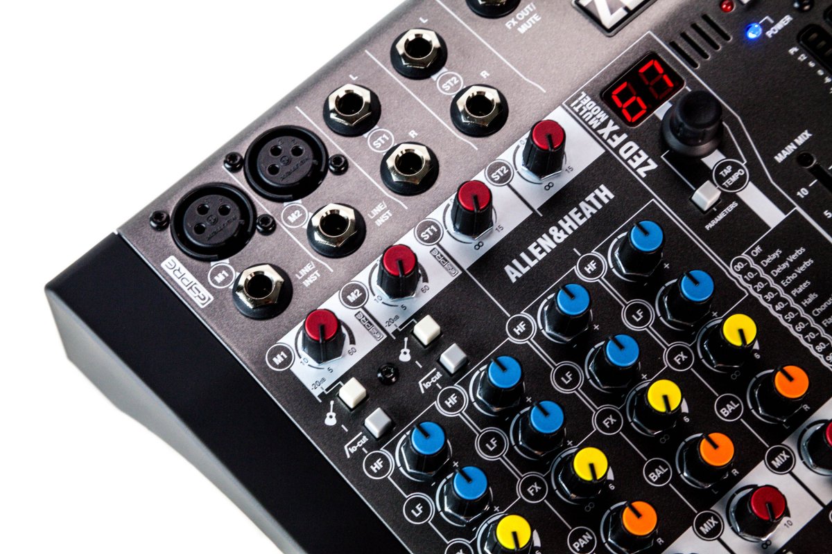Аналоговый компактный микшерный пульт Allen&Heath ZED-6FX